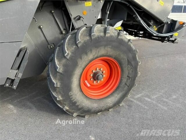 Клаас Lexion 570 2010 в Полтаве на Automoto.ua Клаас Lexion 570, объемом двигателя 0 л и пробегом 0 тыс. км за 99435 $, фото 6 на Automoto.ua