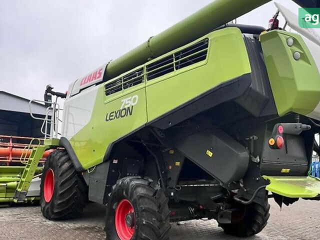 Клаас Lexion 750 1997 у Звенигородка на Automoto.ua Клаас Lexion 750, об'ємом двигуна 2.45 л та пробігом 0 тис. км за 158586 $, фото 3 на Automoto.ua