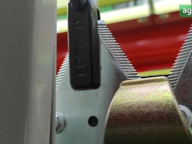 Клаас Sunspeed 12-70, объемом двигателя 0 л и пробегом 1 тыс. км за 30709 $, фото 8 на Automoto.ua