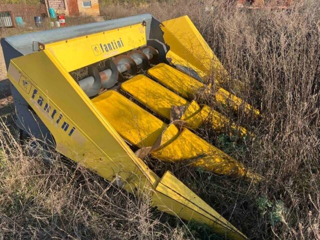 Клаас Tucano 320, об'ємом двигуна 6.37 л та пробігом 0 тис. км за 65000 $, фото 4 на Automoto.ua