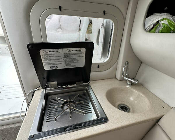 Білий Кроунлайн 220, об'ємом двигуна 5 л та пробігом 200 тис. км за 29999 $, фото 10 на Automoto.ua