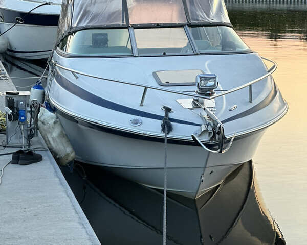 Білий Кроунлайн 220, об'ємом двигуна 5 л та пробігом 200 тис. км за 29999 $, фото 1 на Automoto.ua