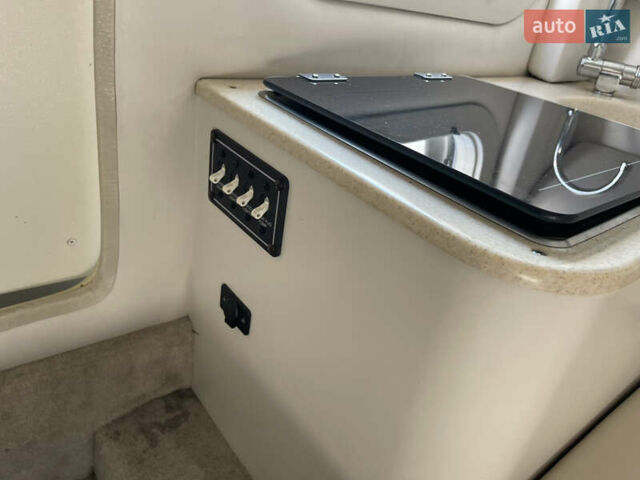 Білий Кроунлайн 220, об'ємом двигуна 5 л та пробігом 200 тис. км за 29999 $, фото 49 на Automoto.ua