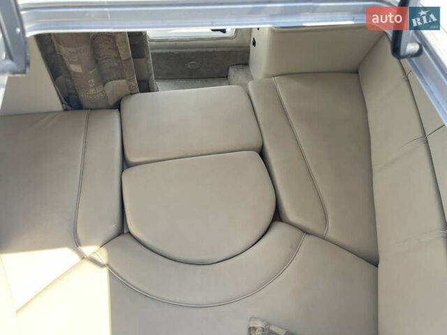 Білий Кроунлайн 220, об'ємом двигуна 5 л та пробігом 200 тис. км за 29999 $, фото 52 на Automoto.ua