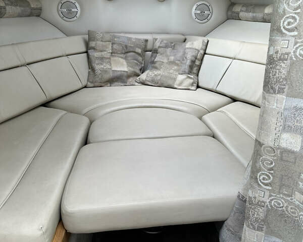 Білий Кроунлайн 220, об'ємом двигуна 5 л та пробігом 200 тис. км за 29999 $, фото 7 на Automoto.ua