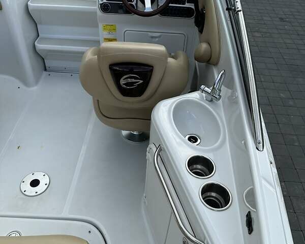 Белый Кроунлайн SC, объемом двигателя 5.7 л и пробегом 1 тыс. км за 65000 $, фото 7 на Automoto.ua