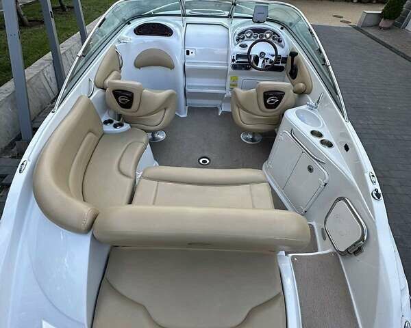 Белый Кроунлайн SC, объемом двигателя 5.7 л и пробегом 1 тыс. км за 65000 $, фото 34 на Automoto.ua