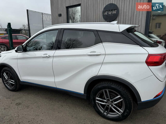 Білий DFSK Seres 3, об'ємом двигуна 0 л та пробігом 16 тис. км за 12900 $, фото 6 на Automoto.ua