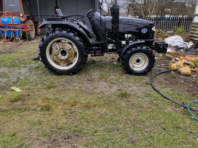 Черный ДТЗ 5404, объемом двигателя 0 л и пробегом 10 тыс. км за 7500 $, фото 2 на Automoto.ua