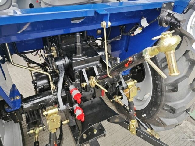 ДТЗ Другая, объемом двигателя 2.5 л и пробегом 100 тыс. км за 7650 $, фото 1 на Automoto.ua