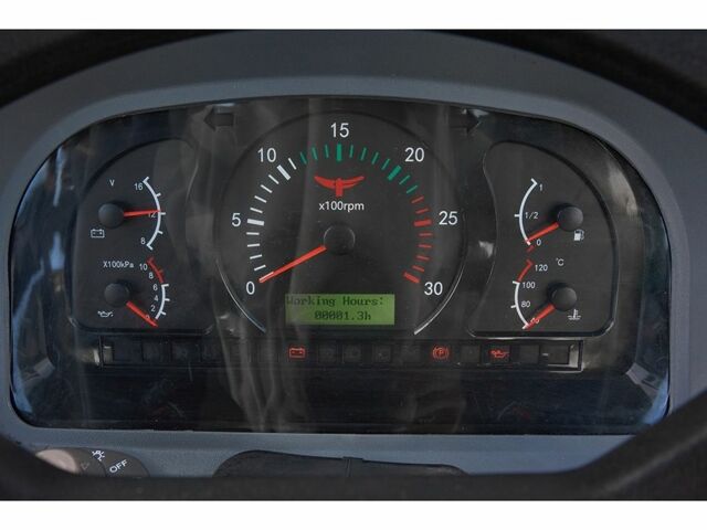 ДТЗ Другая, объемом двигателя 2835 л и пробегом 0 тыс. км за 15350 $, фото 14 на Automoto.ua