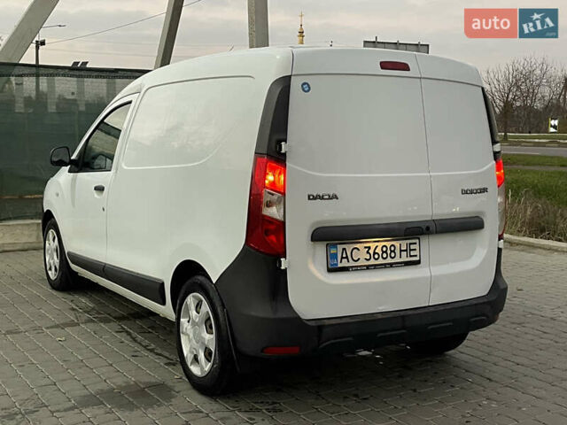 Белый Дачия Доккер, объемом двигателя 1.46 л и пробегом 210 тыс. км за 5950 $, фото 5 на Automoto.ua