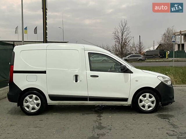 Белый Дачия Доккер, объемом двигателя 1.46 л и пробегом 210 тыс. км за 5950 $, фото 3 на Automoto.ua