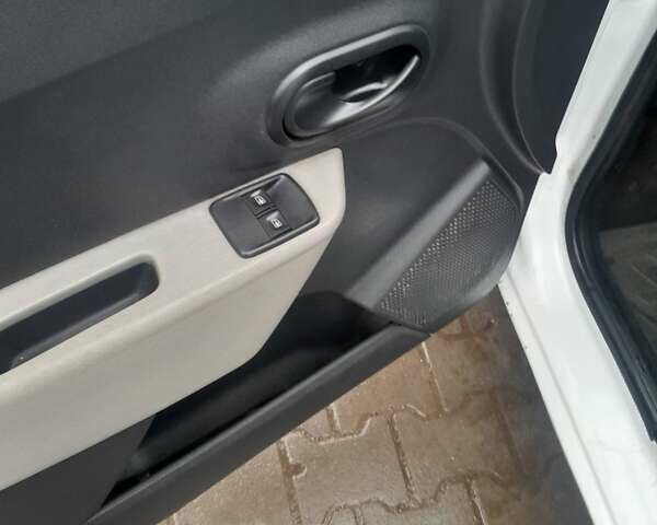 Белый Дачия Доккер, объемом двигателя 1.46 л и пробегом 235 тыс. км за 5800 $, фото 10 на Automoto.ua