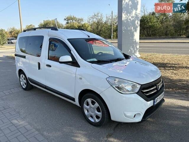 Дачия Доккер 2013 в Запорожье на Automoto.ua Белый Дачия Доккер, объемом двигателя 1.5 л и пробегом 205 тыс. км за 7200 $, фото 1 на Automoto.ua