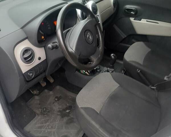 Белый Дачия Доккер, объемом двигателя 1.46 л и пробегом 235 тыс. км за 5800 $, фото 15 на Automoto.ua