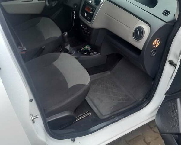 Белый Дачия Доккер, объемом двигателя 1.46 л и пробегом 235 тыс. км за 5800 $, фото 14 на Automoto.ua