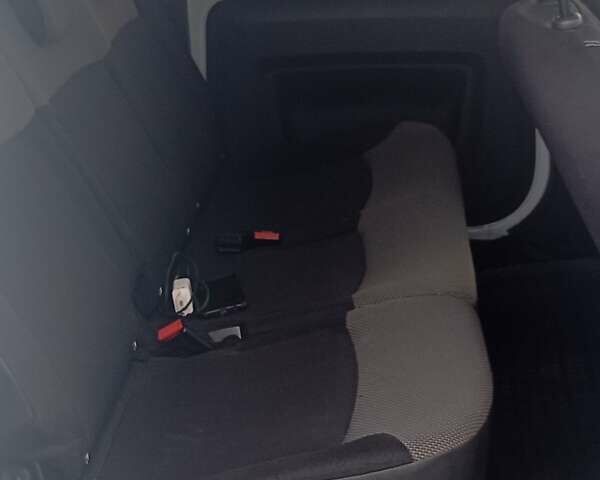 Белый Дачия Доккер, объемом двигателя 1.6 л и пробегом 280 тыс. км за 6200 $, фото 4 на Automoto.ua