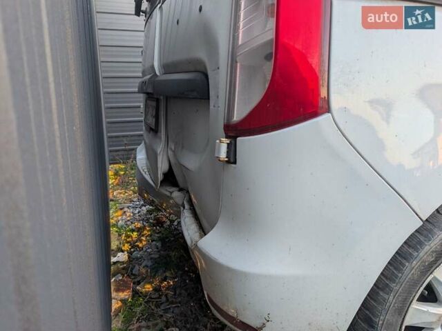 Белый Дачия Доккер, объемом двигателя 1.6 л и пробегом 220 тыс. км за 3200 $, фото 6 на Automoto.ua