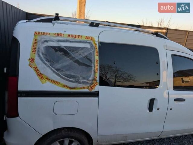 Белый Дачия Доккер, объемом двигателя 1.6 л и пробегом 220 тыс. км за 3200 $, фото 11 на Automoto.ua