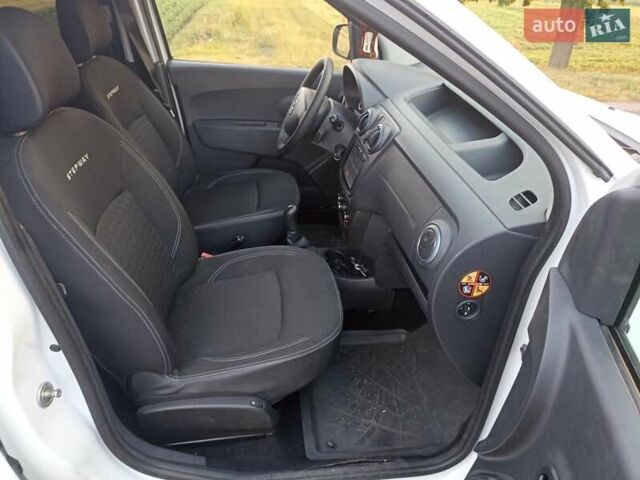 Белый Дачия Доккер, объемом двигателя 1.5 л и пробегом 240 тыс. км за 9300 $, фото 5 на Automoto.ua