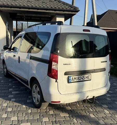Білий Дачія Доккер, об'ємом двигуна 1.6 л та пробігом 157 тис. км за 8700 $, фото 3 на Automoto.ua