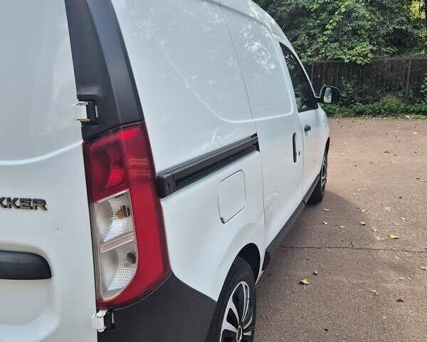 Белый Дачия Доккер, объемом двигателя 1.6 л и пробегом 227 тыс. км за 6200 $, фото 14 на Automoto.ua