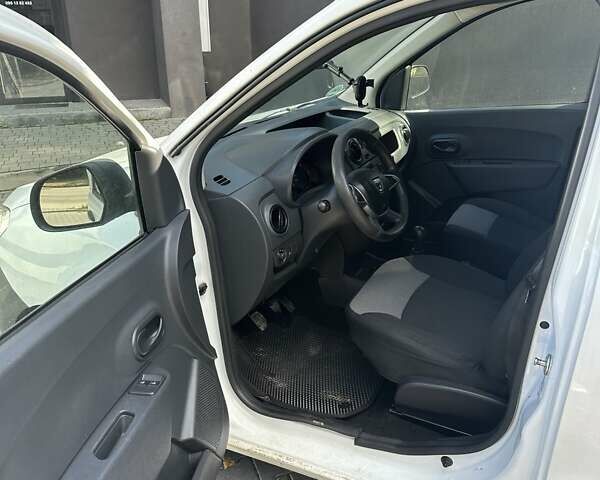 Дачия Доккер 2017 в Черновцах на Automoto.ua Белый Дачия Доккер, объемом двигателя 1.46 л и пробегом 235 тыс. км за 5000 $, фото 7 на Automoto.ua