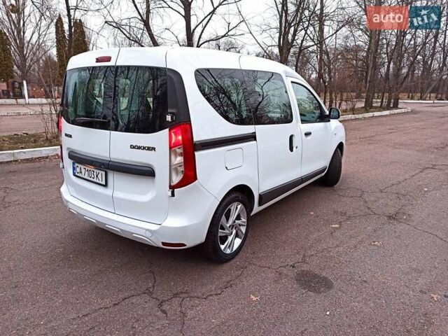 Белый Дачия Доккер, объемом двигателя 1.6 л и пробегом 207 тыс. км за 9750 $, фото 6 на Automoto.ua