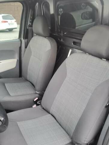 Черный Дачия Доккер, объемом двигателя 1.46 л и пробегом 231 тыс. км за 6750 $, фото 9 на Automoto.ua