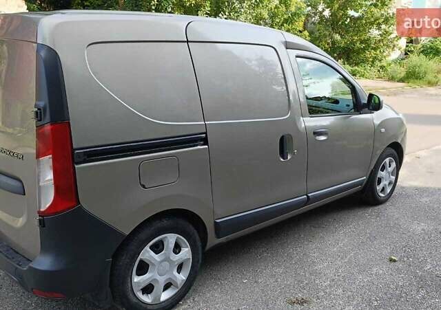 Дачия Доккер 2015 в Сумах на Automoto.ua Дачия Доккер, объемом двигателя 1.5 л и пробегом 181 тыс. км за 6800 $, фото 10 на Automoto.ua