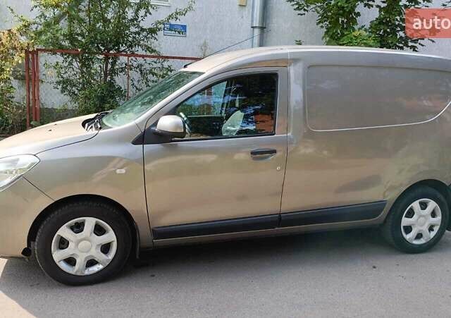 Дачия Доккер 2015 в Сумах на Automoto.ua Дачия Доккер, объемом двигателя 1.5 л и пробегом 181 тыс. км за 6800 $, фото 2 на Automoto.ua