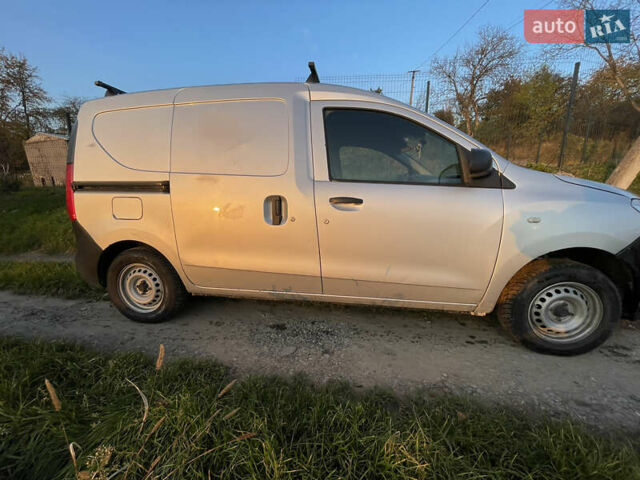 Дачия Доккер 2015 в Черновцах на Automoto.ua Серый Дачия Доккер, объемом двигателя 1.5 л и пробегом 210 тыс. км за 4600 $, фото 8 на Automoto.ua