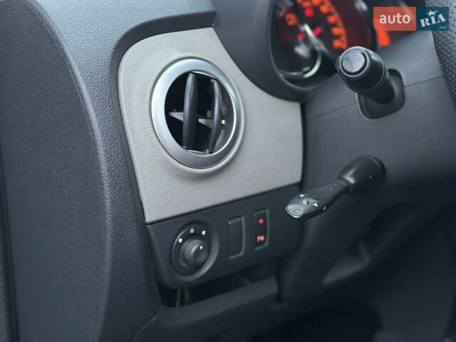 Сірий Дачія Доккер, об'ємом двигуна 1.46 л та пробігом 289 тис. км за 6350 $, фото 11 на Automoto.ua