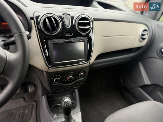 Дачия Доккер 2014 в Каменце-Подольском на Automoto.ua Серый Дачия Доккер, объемом двигателя 1.6 л и пробегом 152 тыс. км за 8800 $, фото 11 на Automoto.ua