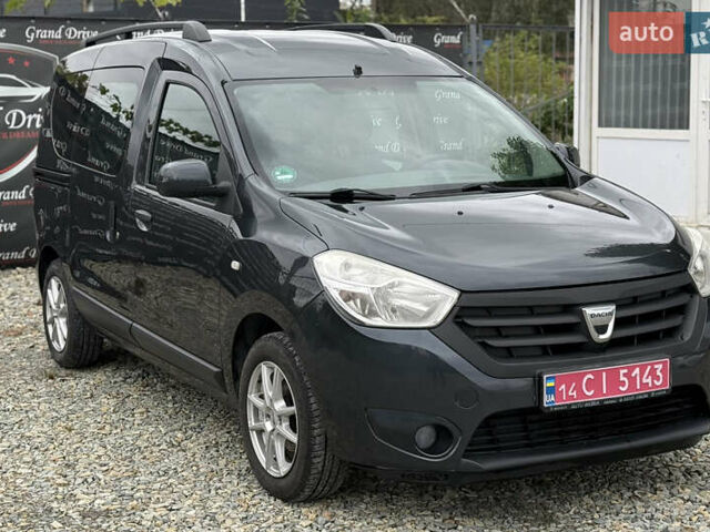 Дачия Доккер 2014 в Каменце-Подольском на Automoto.ua Серый Дачия Доккер, объемом двигателя 1.6 л и пробегом 152 тыс. км за 8800 $, фото 2 на Automoto.ua
