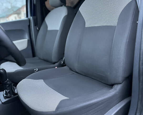 Синій Дачія Доккер, об'ємом двигуна 1.6 л та пробігом 231 тис. км за 6900 $, фото 13 на Automoto.ua