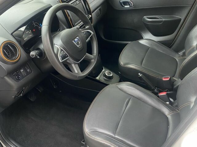 Белый Дачия Другая, объемом двигателя 0 л и пробегом 39 тыс. км за 9680 $, фото 6 на Automoto.ua