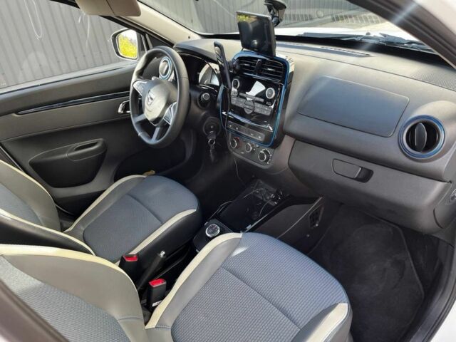 Белый Дачия Другая, объемом двигателя 0 л и пробегом 35 тыс. км за 9500 $, фото 3 на Automoto.ua