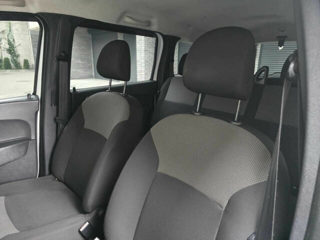 Білий Дачія Інша, об'ємом двигуна 1.6 л та пробігом 98 тис. км за 7999 $, фото 11 на Automoto.ua