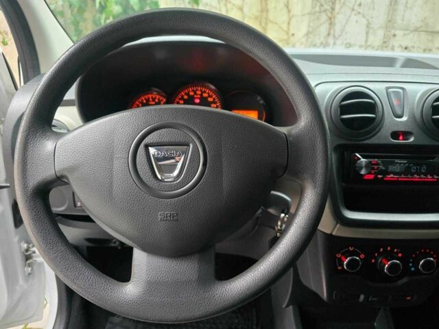 Білий Дачія Інша, об'ємом двигуна 1.6 л та пробігом 98 тис. км за 7999 $, фото 8 на Automoto.ua