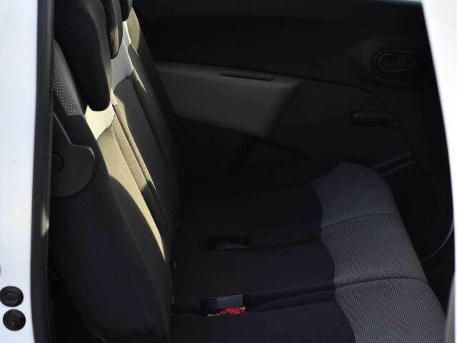 Белый Дачия Другая, объемом двигателя 1.6 л и пробегом 170 тыс. км за 7499 $, фото 14 на Automoto.ua