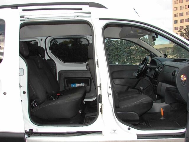 Білий Дачія Інша, об'ємом двигуна 1.3 л та пробігом 107 тис. км за 10200 $, фото 10 на Automoto.ua