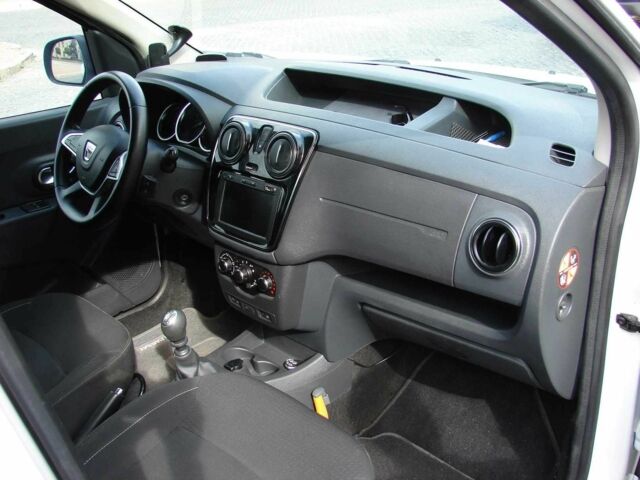 Білий Дачія Інша, об'ємом двигуна 1.3 л та пробігом 107 тис. км за 10200 $, фото 12 на Automoto.ua