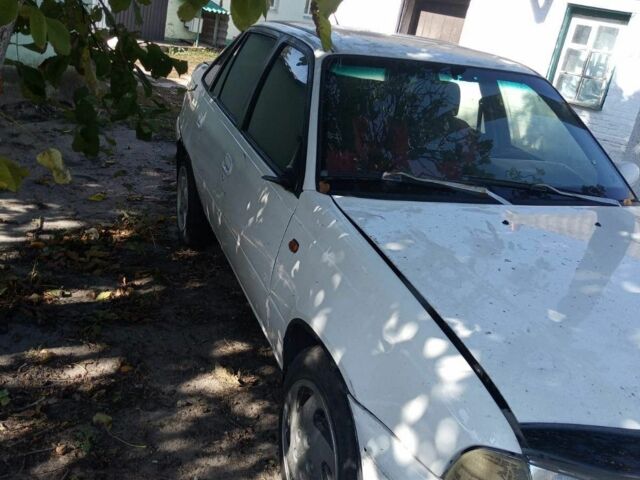 Белый Дачия Другая, объемом двигателя 1.5 л и пробегом 300 тыс. км за 1000 $, фото 1 на Automoto.ua