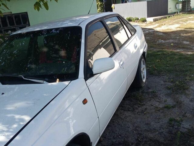 Белый Дачия Другая, объемом двигателя 1.5 л и пробегом 300 тыс. км за 1000 $, фото 2 на Automoto.ua