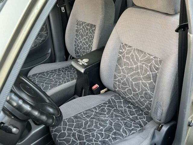 Белый Дачия Другая, объемом двигателя 1.5 л и пробегом 230 тыс. км за 3900 $, фото 3 на Automoto.ua