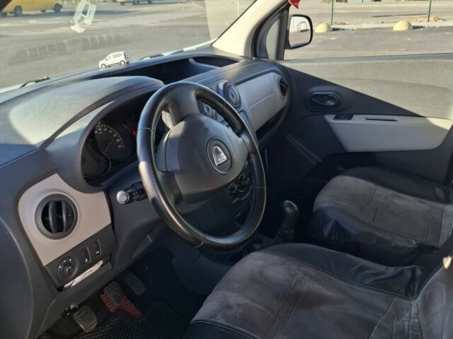 Белый Дачия Другая, объемом двигателя 1.5 л и пробегом 230 тыс. км за 6700 $, фото 8 на Automoto.ua