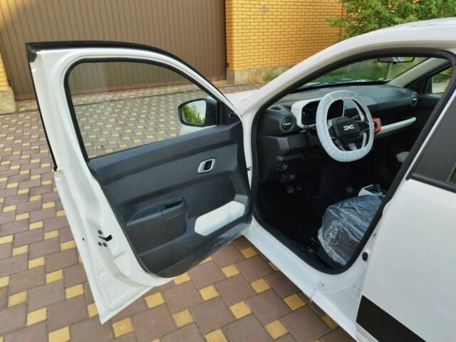 Белый Дачия Другая, объемом двигателя 0 л и пробегом 1 тыс. км за 16500 $, фото 8 на Automoto.ua