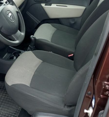 Коричневий Дачія Інша, об'ємом двигуна 1.6 л та пробігом 136 тис. км за 9300 $, фото 10 на Automoto.ua